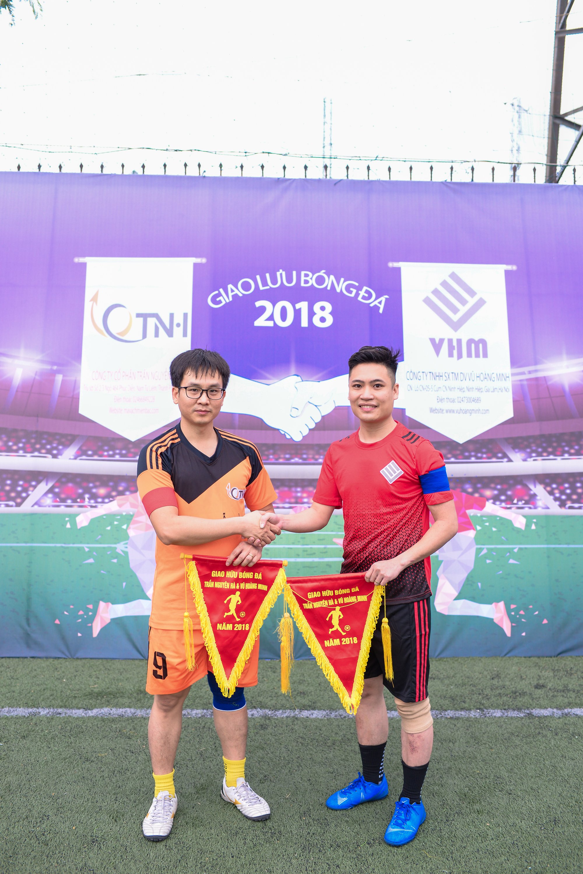 Giao lưu bóng đá giữa Công ty CP Trần Nguyễn Hà và Công ty TNHH SX TMDV Vũ Hoàng Minh